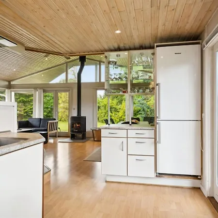 Ilwith - 400m From The Sea By Interhome